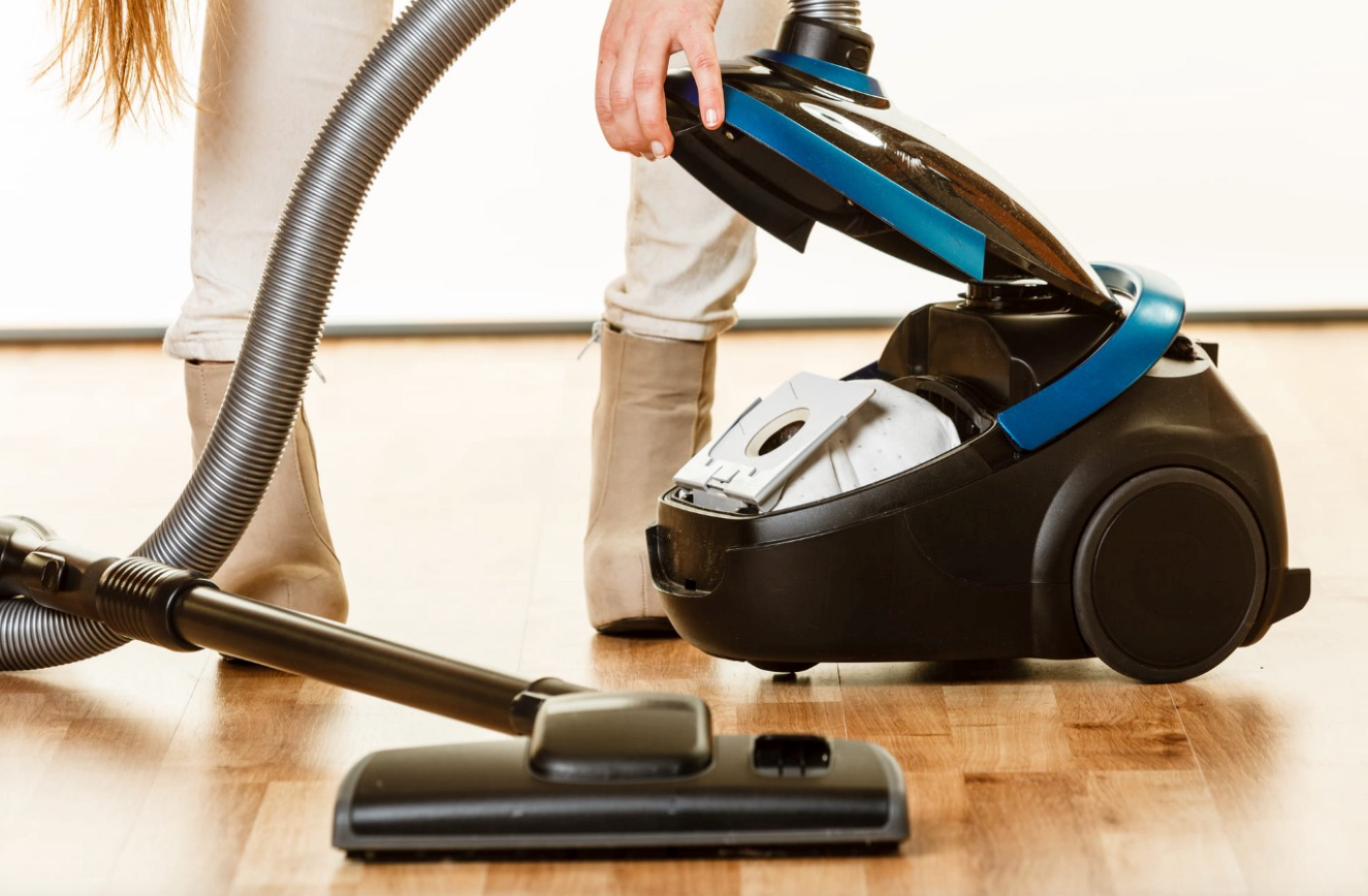 Deciding between a bag or bagless vacuum