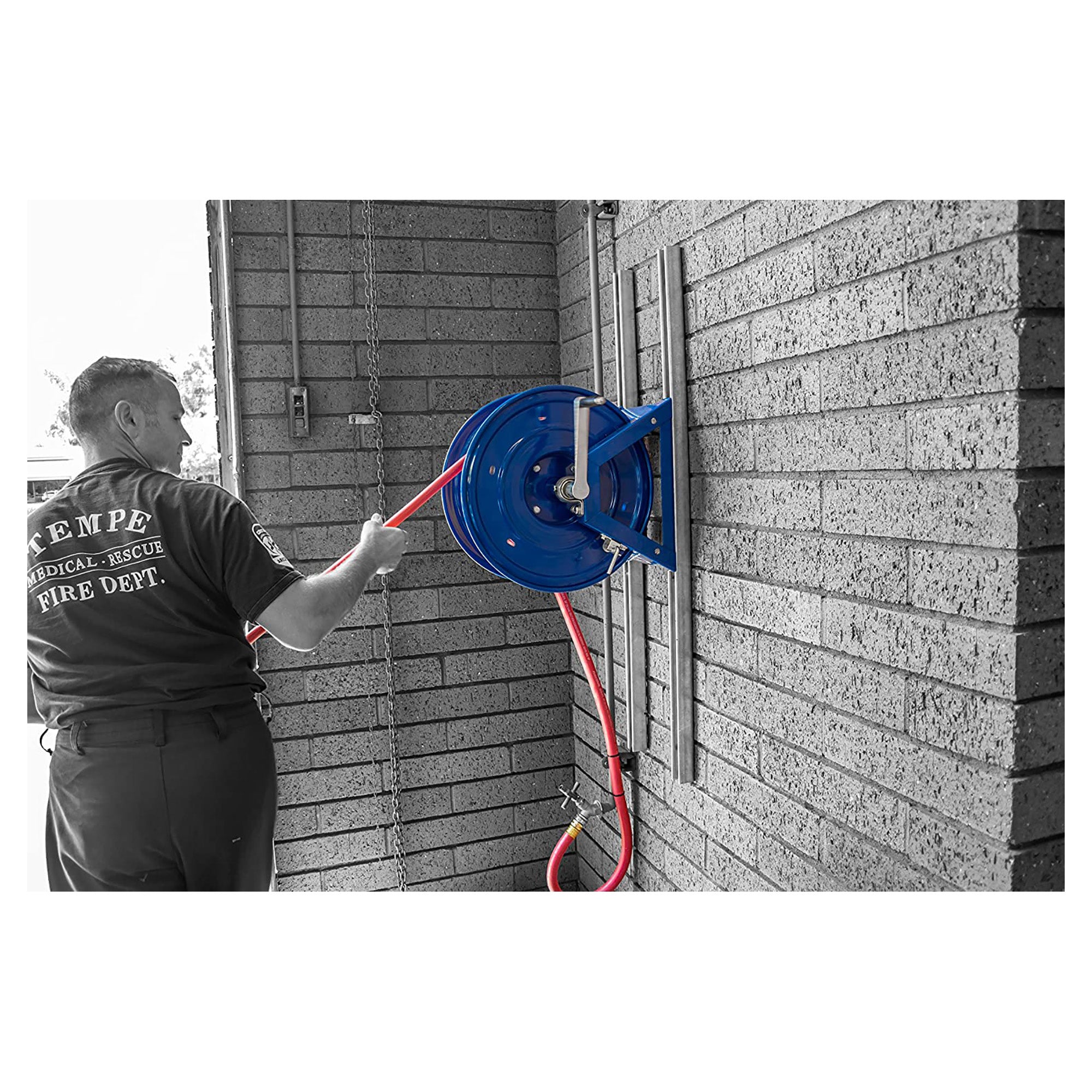 Coxreels 1125-4-100 Hand Crank Steel Hose Reel | 1125 Series | 1/2 Inch x 100', 3,000 PSI