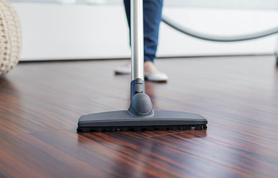 What you should know about central vacuum cleaners and hardwood floors