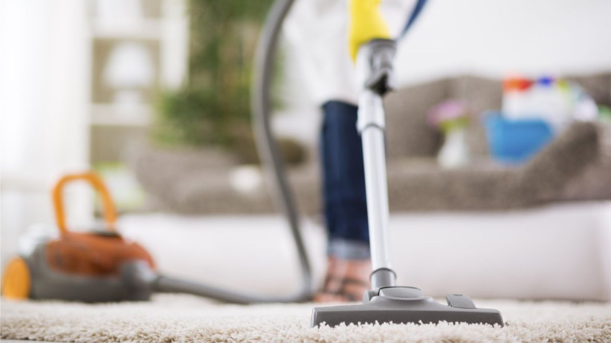 Best Rug Cleaner & Vacuum Guide 2026: How to Choose and Clean Rugs the Right Way